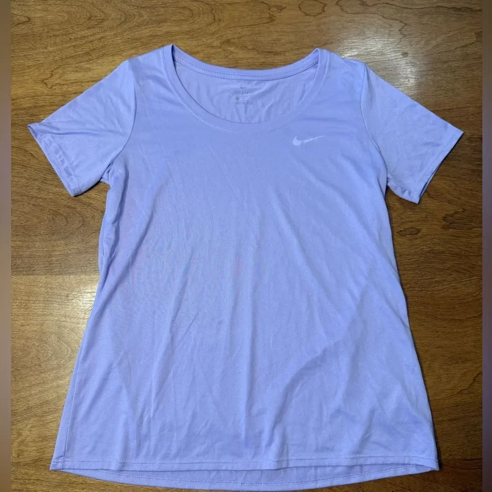 Nike Women's Light Purple Short Sleeve Tee
